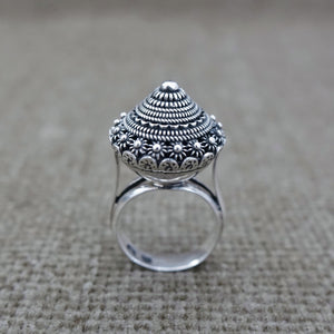 Ring Laos